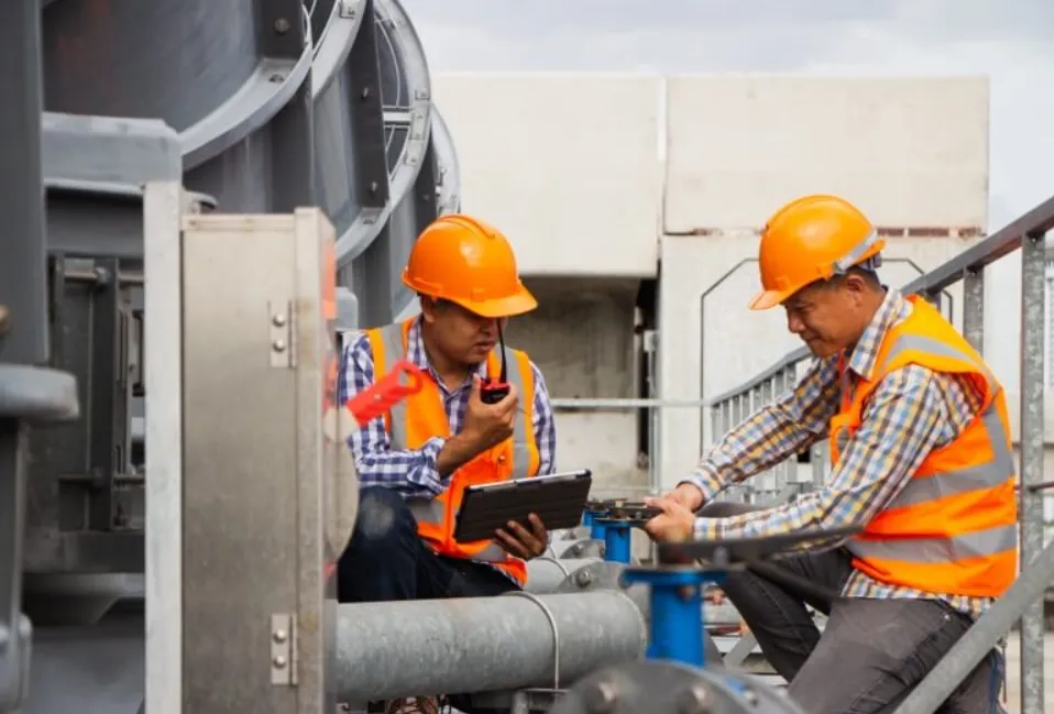 How does HVAC Contractors Systematically Resolve Airflow Problems